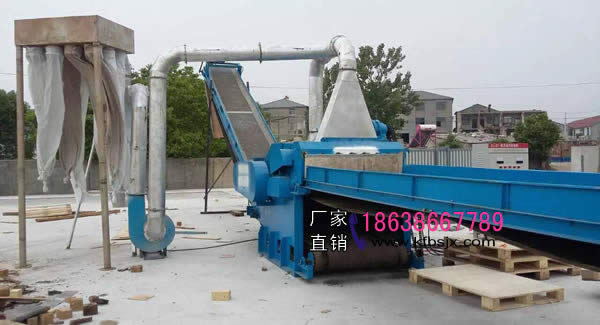 帶釘子的木材破碎機(jī),除釘子的木材破碎機(jī)、竹靶破碎機(jī)、廢舊木材破碎機(jī)、包裝箱破碎機(jī)、集裝箱破碎機(jī)、木托板破碎機(jī)